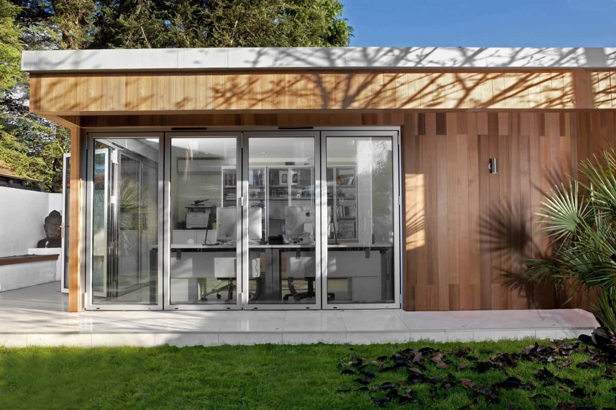 Premium aluminium bi-fold door corner set garden room