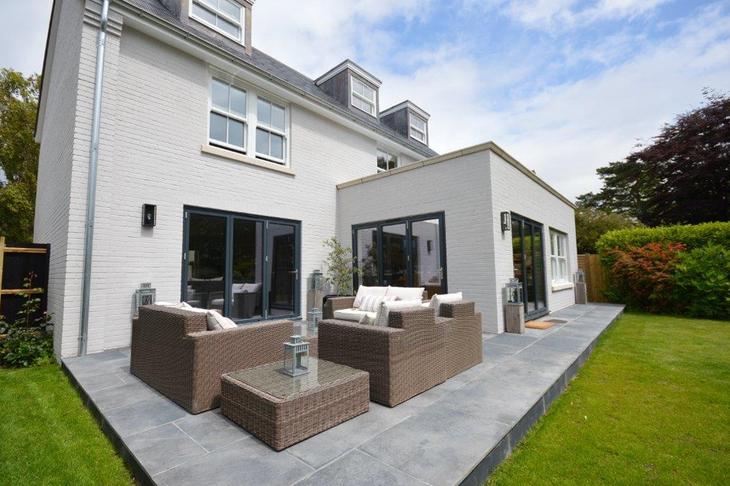 Bifold door installation